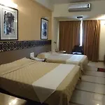 Hotel Samrat 3*