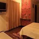 Hotel Benazeer 2*