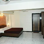 Hotel Columbus 2*