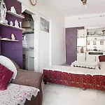 Bolllywood Apartment - Beautiful, Cosy , Safe And Secure