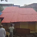 Bandra Sea Apt