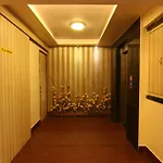 Oyo Premium Mumbai Saki Vihar