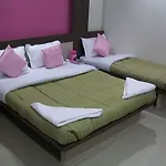 Hotel Crescent 2*