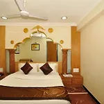 Fabhotel On Time Andheri East 3*