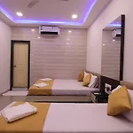 Golden Residency Hotel 2*
