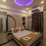 Golden Residency 2*