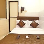 Sai Sharan Lodging Lodge *