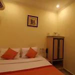 Hotel Mogul Palace - Near Masjid Bunder 3*