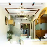 Stay Vista Rooms @ Mumbai Central Hotel