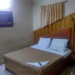 Subhash Midc Andheri Hotel *