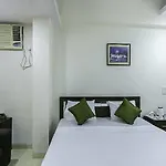 Fabhotel Midaas Comforts Hotel