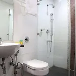 Fabhotel Midaas Comforts Hotel Mumbai