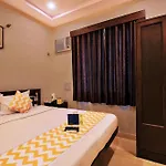 Fabhotel Midaas Comforts Hotel 3*