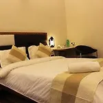 Fabhotel Midaas Comforts Hotel 3*