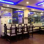 Fabhotel Midaas Comforts Hotel