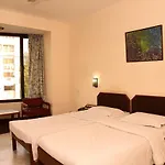 Atithi Hotel 2*