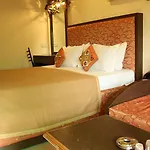 Fabexpress Highway Residency Hotel 3*
