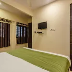 Oyo 6643 Hotel Alfa Regency