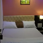 Hotel Airways Residency 3*