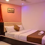 Hotel Airways Residency 3*