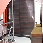 Hotel Airways Residency 3*