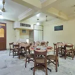 Hotel Mogul Palace - Near Masjid Bunder 3*