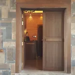 Hotel Peninsula Redpine