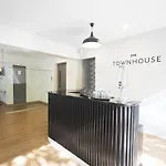 Oyo Townhouse 16 International Airport