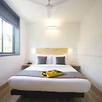 Oyo Townhouse 16 International Airport Hotel Mumbai