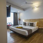 Oyo Townhouse 16 International Airport Hotel Mumbai