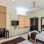 Guest house Siesta Prithvi Emperor *