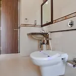 Siesta Sai Prasad Bed & Breakfast Mumbai