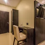 Bed & Breakfast Atlas Grand Andheri Midc 3*