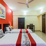 Hotel Oyo Flagship 389 Maitri Park Chembur 2*
