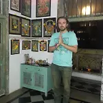 Hostel Vasantashram Cst Mumbai, Free Wifi With 1940s Retro Vibe *