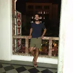 Vasantashram Cst Mumbai, Free Wifi With 1940s Retro Vibe Hostel