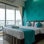 Executive Lotus - Service Apartment