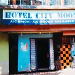 Lodge City Moon