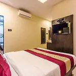 Hotel Oyo 6719 Atlas Grand 3*