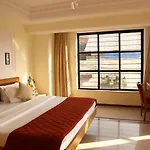 Godwin - Colaba 3*