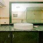 Hotel Fabhotel On Time Andheri East 3*
