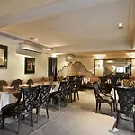 Rajhans Hotel