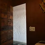 Hostel Vasantashram Cst Mumbai, Free Wifi With 1940s Retro Vibe *