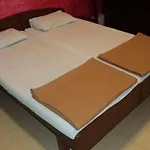 Benazeer Hotel 2*
