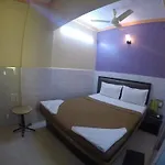 Oyo 44090 Classic Residency 3* Mumbai