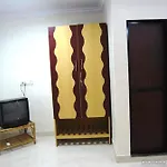 Sea Sands Hotel