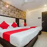 Hotel Oyo 6719 Atlas Grand 3*
