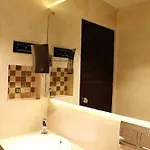 Hotel La Maison Service *