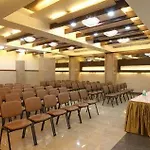 Hotel Dhiraj 3*