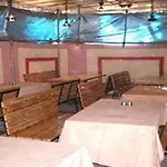 Ace Residency Hotel 2*